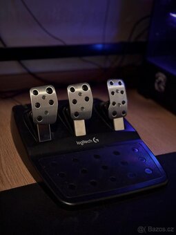 Volant Logitech G29 + pedály - bez řadící páky - 2