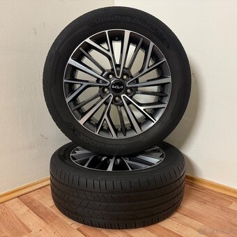 HYUNDAI TUCSON 5x114,3 R18 ET51+LETNÍ 225/55R18 5m - 2