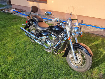Suzuki Intruder M800 - 2