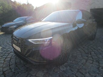 Audi Q8 E-Tron 50 Sline - 2