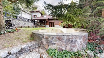 Chalupa po úspešnom režisérovi v obci Stará Turá-časť Papaď - 2