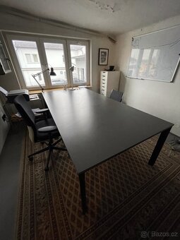 Kancelářsksý stůl - 2