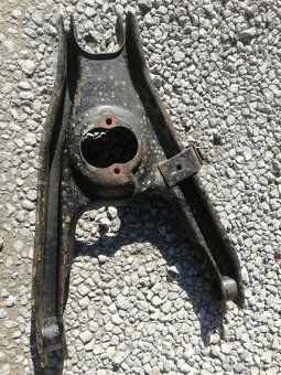 Spodní rameno Škoda - 2