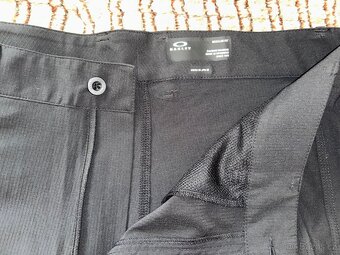 Oakley kratasy vel. 36 - 2