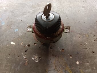 Díly na Jawa 250 - 2