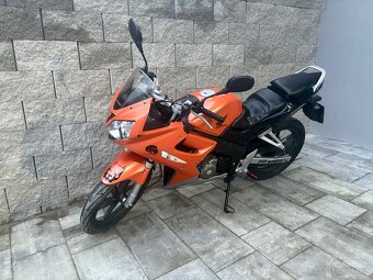Honda cbr 125 2006 - 2