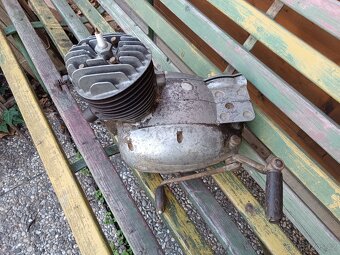 Motor ČZ 125 B / T - 2