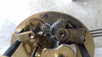hodinový strojek Chronotechna - 2
