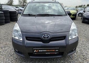 Toyota Corolla 2,2 D4-D TAŽNÉ, SERVISKA nafta manuál 100 kw - 2