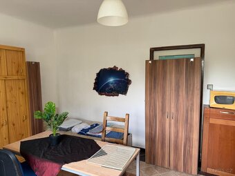 Pronajem dvoulužkoveho pokoje Praha - Uhříněves - 2