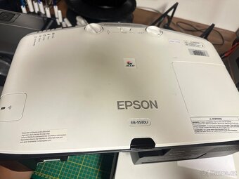 Projektor Epson eb-5530U - 2