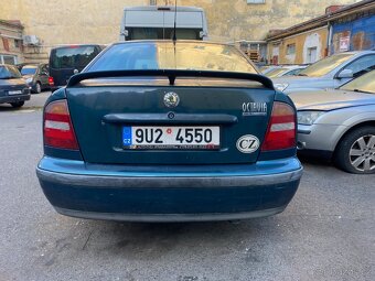 Škoda Octavia 1,6 55 kw 1997 předek facelift - 2