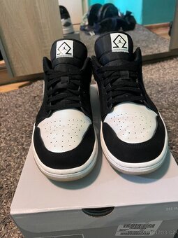 Air Jordan 1 Low SE "Diamond" vel 45. - 2