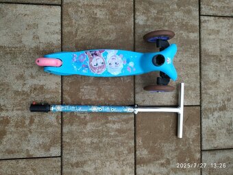 Dětská tříkolová koloběžka Frozen - 2