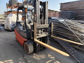 Linde E25 - 2