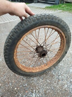 Jawa pérák zadní kolo k renovaci - 2