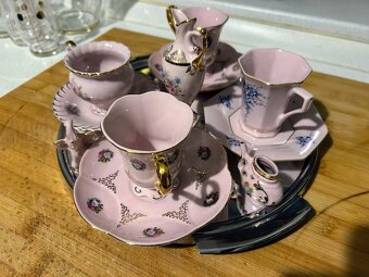 Růžový porcelán + tři miniatury - 2