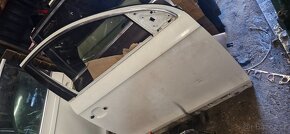 Leve prave dvere audi Q7 4L okno - 2