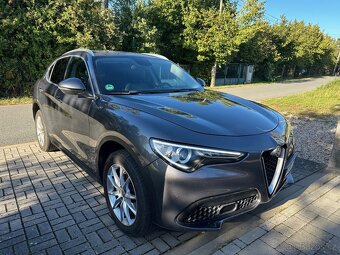 Alfa Romeo Stelvio 2.0T, 280k, AWD, Aut., top stav - 2