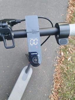 Elektrická koloběžka 350W - 2