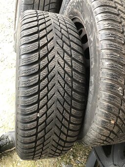 4x plechové disky včetně zimních pneu 205/22 R16 91T - 2