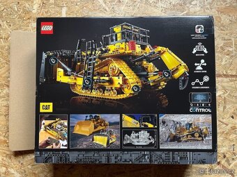 Lego Technic Buldozer CAT- stav nového - 2