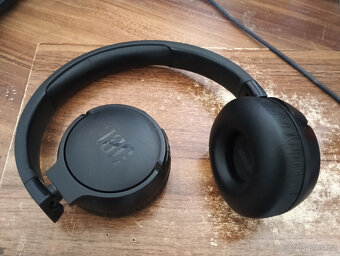 JBL Tune 670NC černá - 2