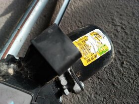 Tyčoví stěračů/táhla a motor na Mini r56 - 2