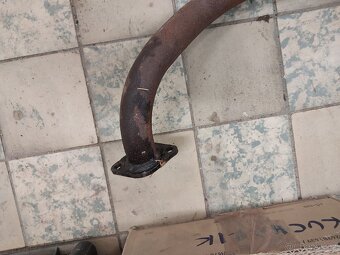 výfuk na pionyra - 2