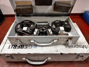 Lisovací "pressy" elektrohydraulické kleště Geberit - 2