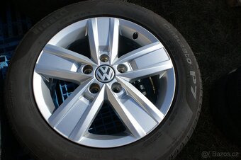 krasna alu kola original VW transporter T5 T6 letni pneu R17 - 2