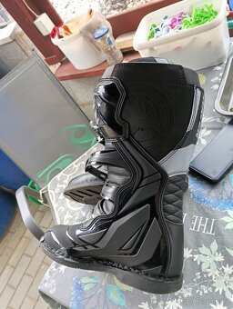 Prodám boty raven - 2