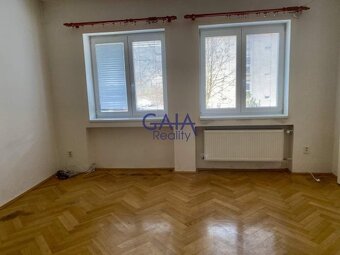 Kyjov - Pronájem prostorného bytu 2+1 (73 m²) blízko centra - 2