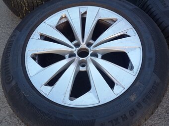 5x112 Audi 8,5Jx19 ET20 číslo 4M8601025 alu disky - 2