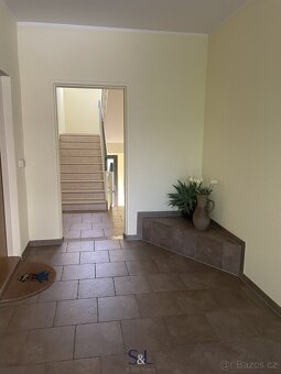 Pronájem bytu 2+1, 49 m2 - Bernstadt auf dem Eigen, Sachsen - 2
