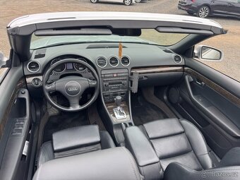 audi a4 cabrio 2,4i v6 - 2