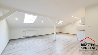 Pronájem podkrovního bytu 4+kk, 95 m2, ul. Nivnická, Ostrava - 2