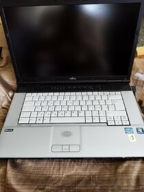 Fujitsu lifbook E751 - 2