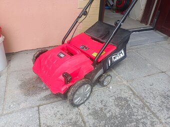 Vertikutator/provzdušňovač - 2