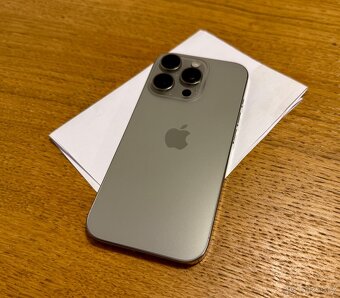 Apple iPhone 16 Pro, 128gb, v záruce - 2