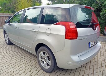 Peugeot 5008 1.6Hdi 82kw rok 10/2012 - 2