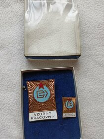 Odznak Vzorný pracovník - 2