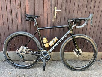 karbonove silnicni kolo Focus Izalco Race Carbon 2020 - 2