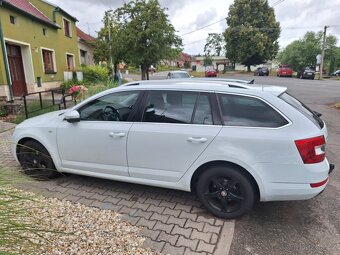 Octavia III 2.0tdi 110kw 2016,NEHAVAROVANÁ, Bixenony, Navi - 2