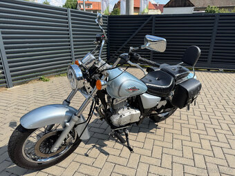 Suzuki VZ 125 Marauder - 2