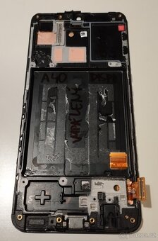 Prodám přední rám + vypálený displej pro Samsung Galaxy A40 - 2