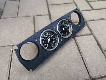 Predám chrómová prístrojová doska na Škoda 120 L, 105 L - 2