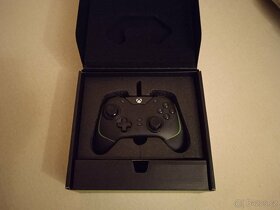 Razer Wolverine V2 - 2