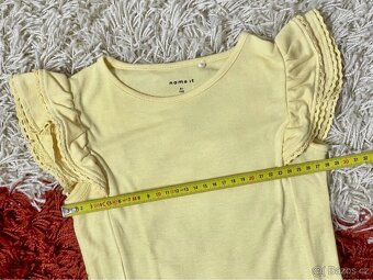 Pastelově žlutý top s volánkama Name It v.110 - 2
