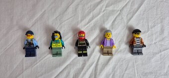 LEGO City 60371 Zásahová centrála - 2